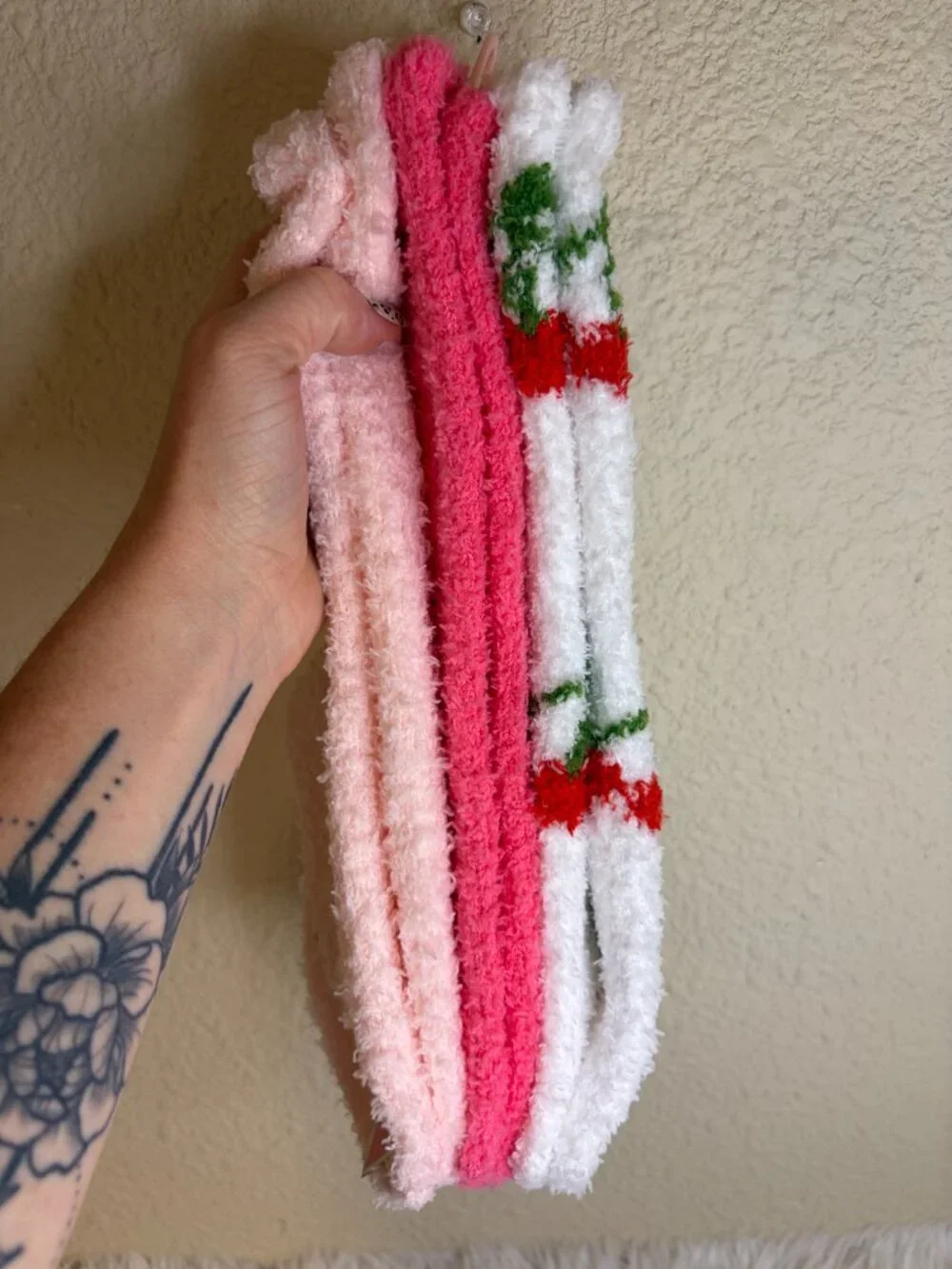 Juicy Couture Fuzzy Cozy Socks 3 Pack Pink Cherry Logo Shoe 4-10 NWT